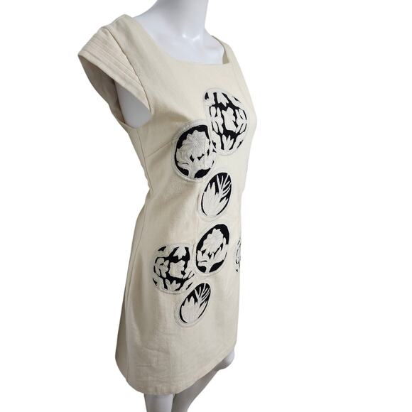 NICOLA Dress M Wool Blend Shift Dress Cap Sleeve Knee Length Dress W Embroidery - Picture 4 of 11